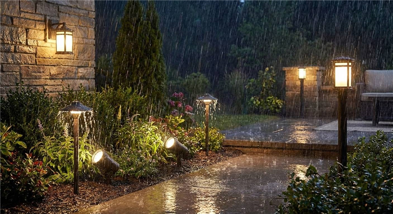 戶外燈具需要防水嗎？一次了解防水設計的重要性與選購重點(示意圖)